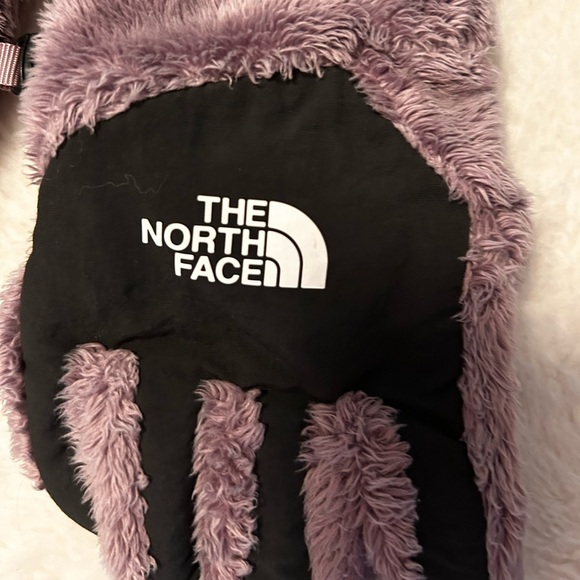 The North Face size M osito gloves - Picture 5 of 6